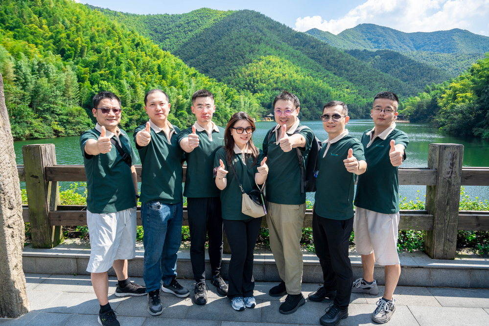 accobio-domestic-trade-team-photo